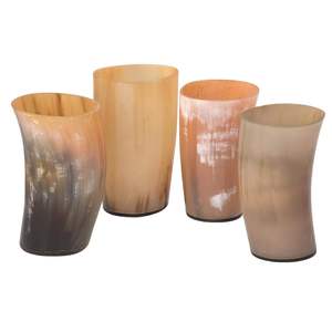 Verre à boire en corne de Viking de qualité supérieure, verre à café avec base en bois et gravure personnalisée - Product Image 3