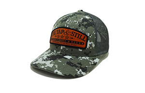 Casquette Trucker Structurée 6 Panneaux en Maille Camouflage Fabriquée au Vietnam avec Logo Patch en Cuir Personnalisé Classique Décontractée pour Activités de Plein Air, Plage et Cyclisme - Product Image 5