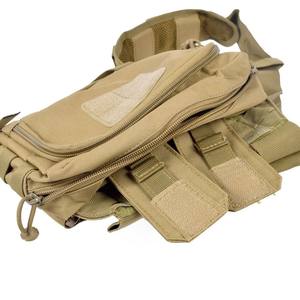 Sac bandoulière en polyester imperméable et tendance avec plusieurs compartiments, conçu pour les activités de plein air, fabriqué au Vietnam - Product Image 2