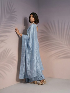Sari en soie de framboise pure Elite Weaves brodé avec des motifs Leheriya et une bordure à sequins - Product Image 4