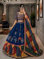 Colección Navratri: Lehenga Choli de Algodón con Bordado y Espejos Reales Hechos a Mano, con Dupatta, para Fiestas de Invierno
