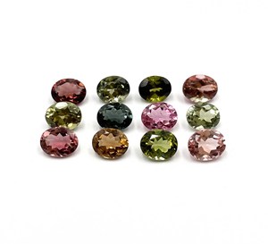Turmalina natural multicolor de corte ovalado, gema facetada de 5*6 mm para la fabricación de joyas, certificada por IGI. - Product Image 2