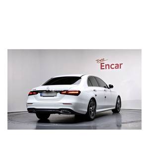 Mercedes-Benz Classe E E250 AMG Line Modèle octobre 2022 27 694 km Émissions Euro V Boîte de vitesses automatique Sièges en cuir Volant à gauche - Product Image 2