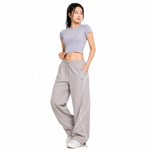 Pantalones deportivos transpirables de corte relajado, estilo paracaídas, informales, para correr, estilo urbano, para hombre, proveedor mayorista de moda en EE. UU. - Product Image 3