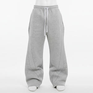 Pantalon de jogging ample et décontracté en coton avec logo personnalisé, style streetwear, coupe large, rayures latérales superposées pour homme - Collection 2024 (Vente en gros) - Product Image 2