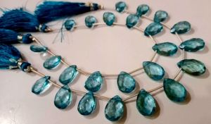 Perles de topaze bleue de Londres naturelle, forme poire, facettées - Product Image 2