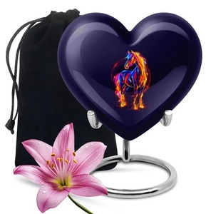 Coeur en laiton pour toujours Mini urne souvenir de crémation pour les cendres humaines Belle petite urne Urne de couleur rouge avec étui Premium - Product Image 4