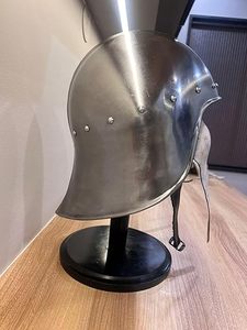 Casque médiéval Barbute fait main en acier calibre 18, armure Sallet pour SCA, LARP et reconstitution historique - Product Image 3