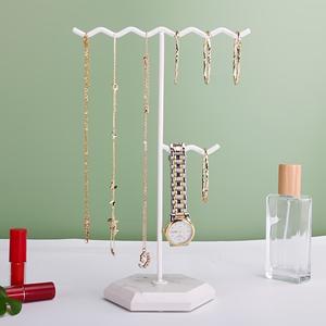 Soporte de Joyería Moderno Estilo Árbol con Ganchos Ondulados, Organizador de Collares Anti-Enredos, Base Estable, Exhibidor Elegante para Tocador - Product Image 1