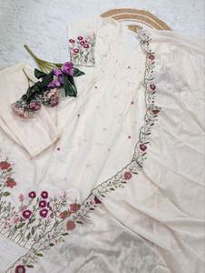 Ensemble Kurti élégant en viscose pure et soie Chanderi brodée avec dupatta lourd – Collection pour occasions festives et soirées - Product Image 6