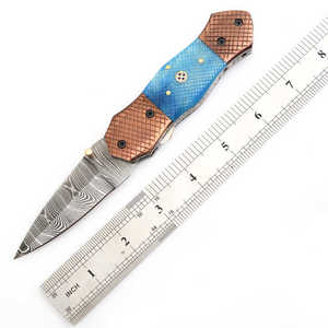Navaja Plegable de Acero de Damasco con Hoja de Punta Caída, Mango de Micarta Azul, 8 Pulgadas de Longitud Total, con Perilla de Pulgar, Navaja de Bolsillo - Product Image 1
