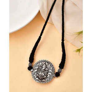 Collar Gargantilla Grande y Redonda de Plata Fina Meera Jaipur Gajrup - Product Image 3