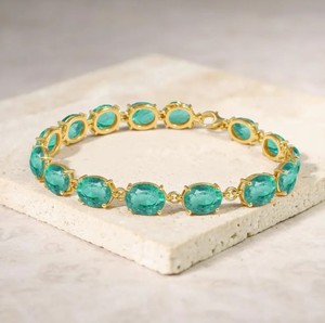 Pulsera con Dije de Esmeralda Ovalada Cultivada en Laboratorio, Plata de Ley Chapada en Oro, Certificada, Lujosa y Elegante, Regalo de Aniversario - Product Image 1