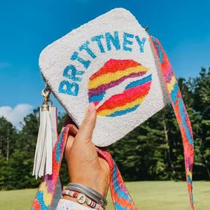 Sac bandoulière personnalisé en perles, fait main, avec sangle amovible, pochette de voyage avec nom personnalisé - Product Image 1