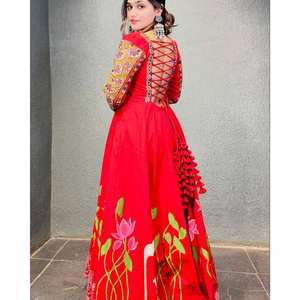 Precioso conjunto de vestido de organza con corte en A y dupatta, estampado digital con trabajo de espejo real. - Product Image 5