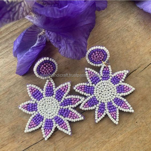 Pendientes de cuentas de semillas con diseño de estrella moderno, pendientes de gota de moda en capas con bordado personalizado - Product Image 1