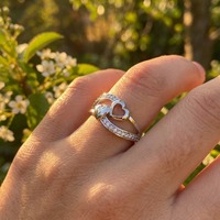 Laboratuvarda Yetiştirilmiş Elmas 14 Ayar Gül Altın Kadın Yüzük İnce İşçilik Günlük Kullanım OEM ODM Toptan Satış Fantazi Renk Lüks RIZTA JEWELS