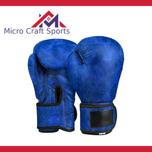 Guantes de Boxeo Profesionales de MMA en Cuero con Logotipo Personalizado y Cierre, Equipo de Entrenamiento de Boxeo de Sialkot, Pakistán - Product Image 3
