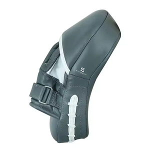 Mitaines de boxe incurvées Premium en cuir durable pour l'entraînement aux arts martiaux 2026 - Product Image 2