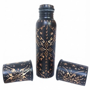 กระติกน้ำแบบพกพา ลายทองสไตล์โอเรียนทัล สีดำ พร้อมฝาปิด - Product Image 1