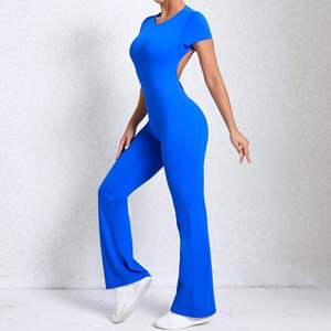 Mono de yoga de una pieza para chicas altas, con efecto fruncido en los glúteos, pantalones acampanados, ropa deportiva con logo personalizado - Product Image 4