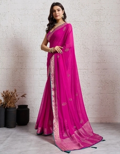 Sari en rayonne et mousseline de Bollywood orné KV pour femme (rose) – Séchage rapide et sans plis – Collection Automne - Product Image 4