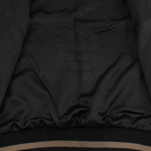 Chaqueta Sukajan Bordada Personalizada de Moda Urbana, Diseño Artístico Personalizado, Tela Satinada, Chaqueta de Invierno Elegante con Cuello Alto y Logotipo Frontal - Product Image 5