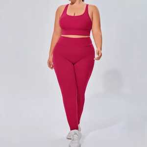Conjunto de Yoga para Mujer Talla Grande, Hecho en Pakistán, Precio Económico, Conjunto de Yoga Cómodo para Mujer, Venta en Línea - Product Image 3