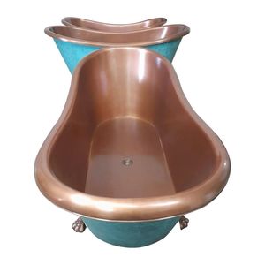 Bañera independiente de cobre antiguo con acabado en patina y patas de gato, diseño tradicional para baño. - Product Image 5