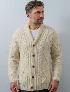 Cardigan en laine crème pour homme, col châle, boutonnage frontal, motif Argyle, épais, pull d'hiver, manches classiques, anti-boulochage - Product Image 1