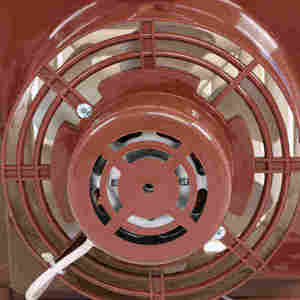 Ventilateur de garage automobile puissant en plastique gris/bleu/bleu clair, 3 vitesses, oscillant, avec lumière LED et télécommande, fabriqué au Vietnam - Product Image 4