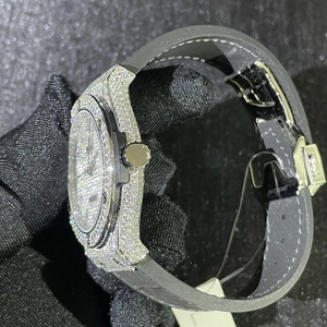 Reloj de Pulsera de Lujo con Diamantes, Completamente Adornado, Hecho a Mano con Moissanita, Mecánico, de Acero Inoxidable, Personalizado para Hombre - Product Image 3