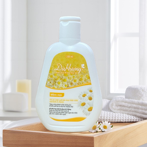 Article populaire : Gel lavant intime féminin Yoni 100ml – Formule hydratante à base de plantes, antibactérien, doux, hydratant, soin quotidien naturel – OEM ODM Vietnam - Product Image 2