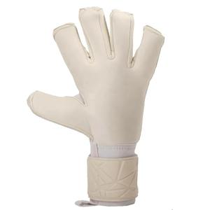 El acolchado grueso en la palma de las manos proporciona control de impactos en los guantes de portero durante la práctica de tiros potentes a corta distancia. - Product Image 3