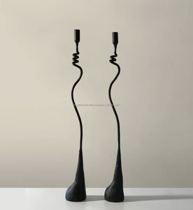 เชิงเทียนคริสต์มาสทรงหยดน้ำสีเงินสไตล์โมเดิร์นหรูหรา ทำจากเหล็ก งานฝีมือตกแต่งบ้าน ผลิตในอินเดีย - Product Image 3