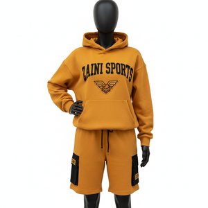 Conjunto de Sudadera con Capucha y Pantalones Cortos de Felpa de Algodón Grueso de 320 GSM para Mujer, Color Mostaza con Paneles Negros Tipo Cargo, Estampado Personalizado - Product Image 1