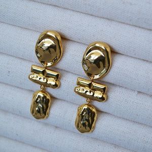 Nouvelle Arrivée Pantera Grandes Boucles d'Oreilles Vintage Statement en Alliage de Zinc Doré avec Perles Baroques Clous d'Oreilles Artisanaux - Product Image 4