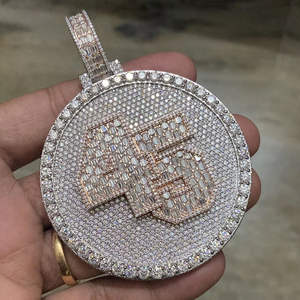 Collar Personalizado con Colgante de Diamante Moissanite Redondo de 45 Números, Chapado en Oro Rosa y Plata, Estilo Hip Hop, para Hombre - Product Image 1