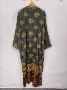 Robe en soie longue jusqu'aux chevilles, robe multicolores, robe de nuit, robe indienne vintage en soie recyclée, kimono en sari - Product Image 3