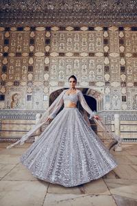 Lehenga Choli, Traje Tradicional Indio para Bodas, Bellamente Diseñado con Lentejuelas para Ocasiones Especiales, Atuendo Elegante para Mujer - Product Image 3