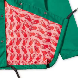 Chaqueta Cortavientos Urbana con Estampado Gráfico Verde, Estilo Deportivo, Ligera, con Botones a Presión, para Hombres Activos - Product Image 5