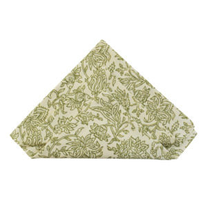 Serviette élégante en coton et lin imprimé floral vert pour la décoration de table à manger et les accessoires de cuisine - Product Image 1