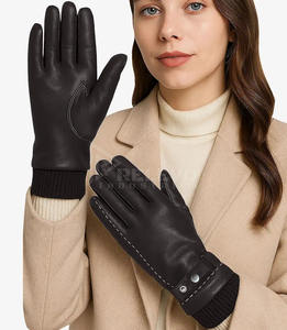 Gants de moto en cuir véritable à écran tactile pour hommes, gants de course en cuir de chèvre perforé pour l'été, logo personnalisé, fabrication en usine - Product Image 6
