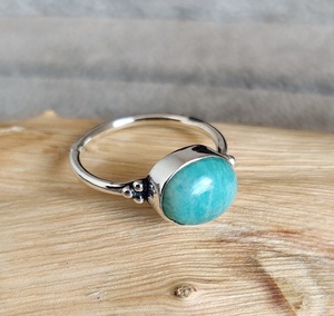 Anillo de Amazonita Natural en Plata de Ley 925, Joyería Artesanal con Piedras Preciosas, Regalo para Mujer, Aniversario de Bodas, Cumpleaños - Product Image 1