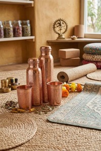 Unique Metalware Copper Water Bottle Metal Eco-Friendly Reusable Vessel Customized Copper Bottle for Home Hotels Use - Product Image 5