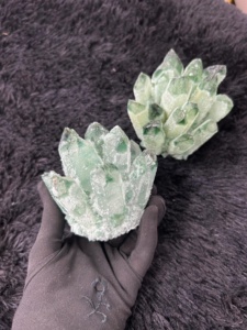 Ágata Rais, Piedra Natural Verde Fantasma en Forma de Racimo, Piedra Energética Preciosa de Alta Calidad, Coleccionable de Gujarat para Decoración del Hogar - Product Image 4
