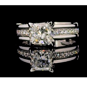 Anillo de Diamantes Sofisticado para Mujer, Joyería de Lujo Premium para Fiestas, Bodas y Ocasiones Especiales - Product Image 1