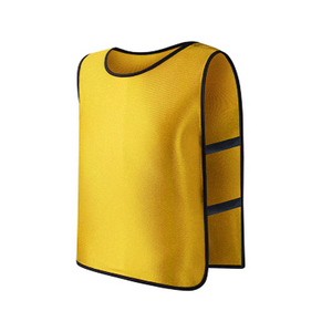 Maillots d'entraînement de football réversibles en mesh pour jeunes et adultes, personnalisables pour équipes sportives - Product Image 1