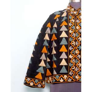 Veste brodée de style vintage de qualité supérieure avec motifs artistiques pour femmes, élégante pour un usage quotidien, disponible dans toutes les tailles - Product Image 3