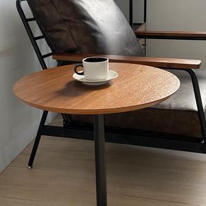 Table basse ronde moderne avec cadre en métal et MDF pour le salon, la chambre et l'hôtel - Product Image 4